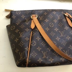 Louis Vuitton Monogram Totally PM
